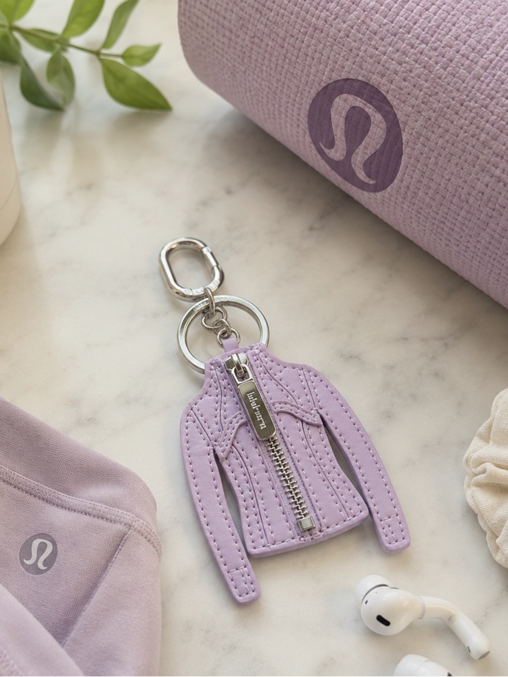 Lululemon Define Jacket Keychain Lavender NWT w/ Red Gift Pouch 💜🔑 - Picture 3 of 9